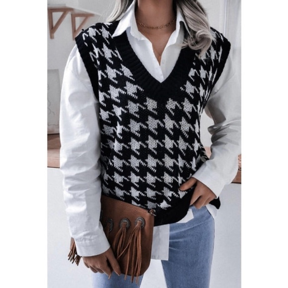 Tops - Houndstooth V Neck Sweater Vest